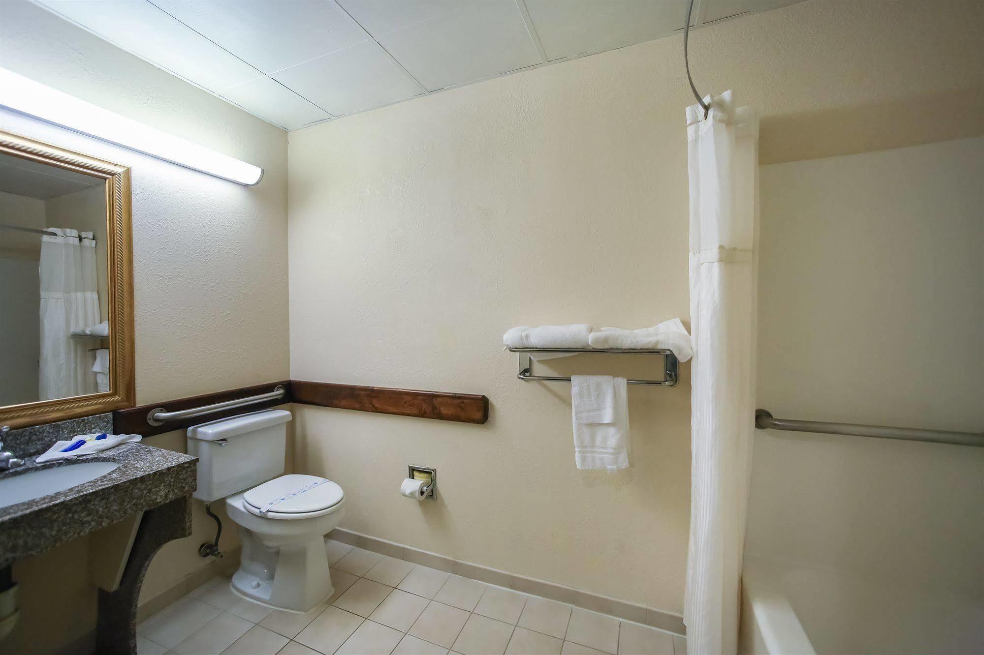 Motel 6 Dawsonville Ga North Ga Premium Outlets Bagian luar foto